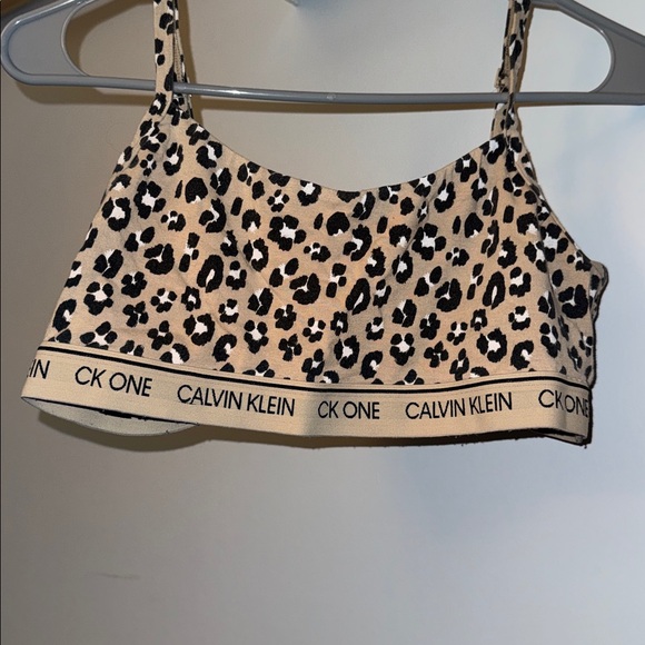 Calvin Klein CK One open back Bralette - Picture 1 of 7